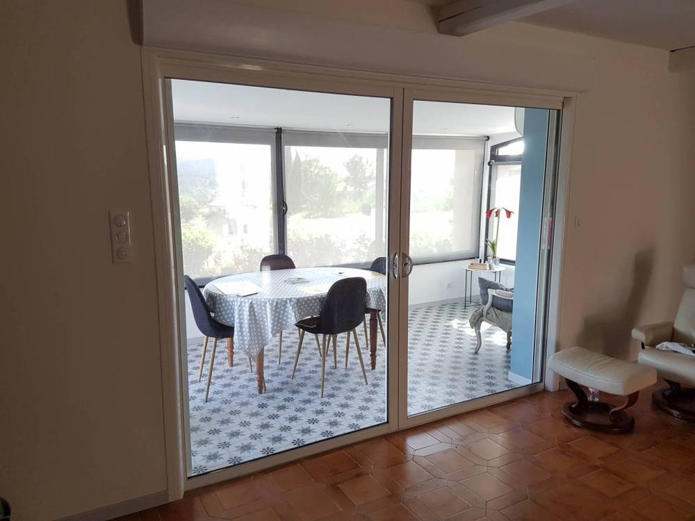 Fourniture et Pose de Fenêtres en Aluminium Sur Mesure pour Particulier dans une Villa à (3)