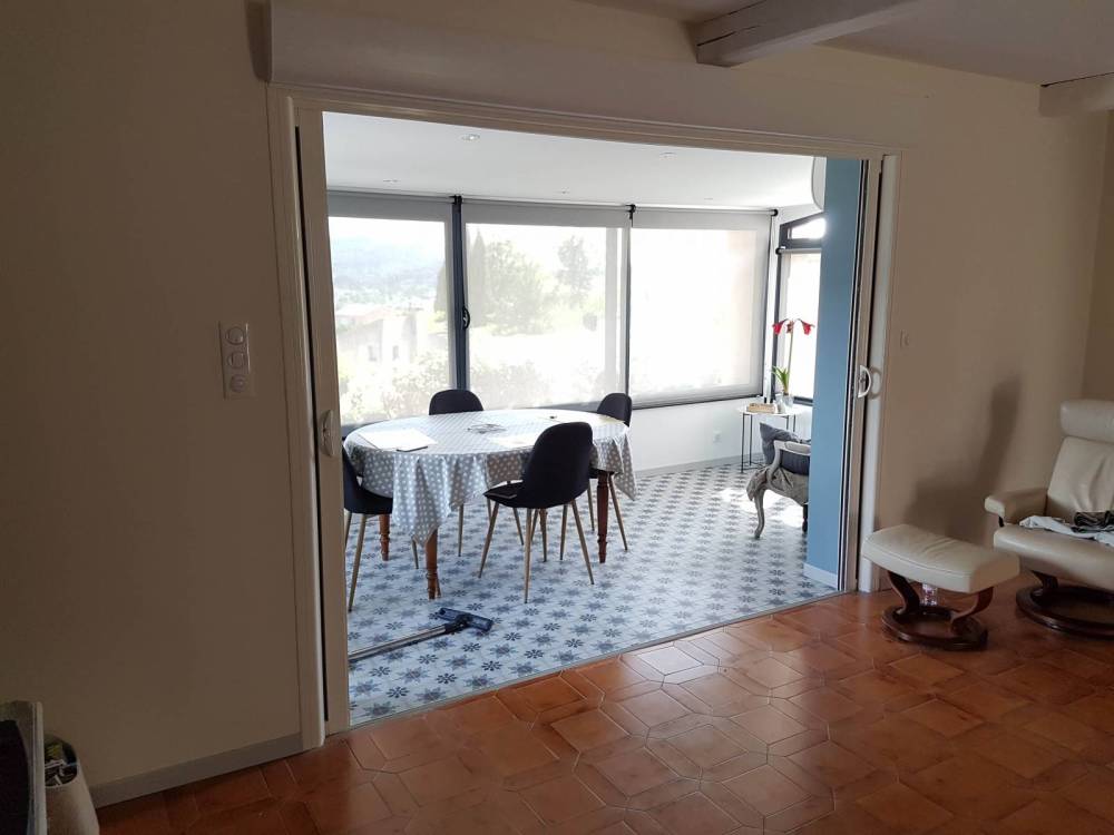 Fourniture et Pose de Fenêtres en Aluminium Sur Mesure pour Particulier dans une Villa à (4)