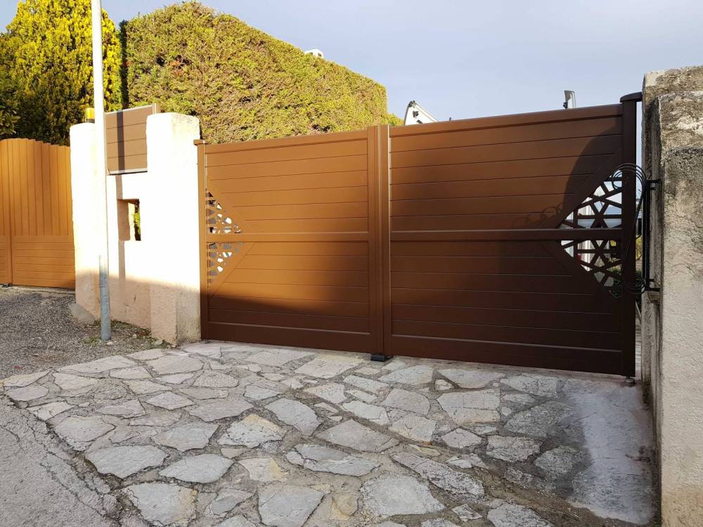 Approvisionnement et Installation de Portails Motorisés Sur Mesure en Alumi (4)