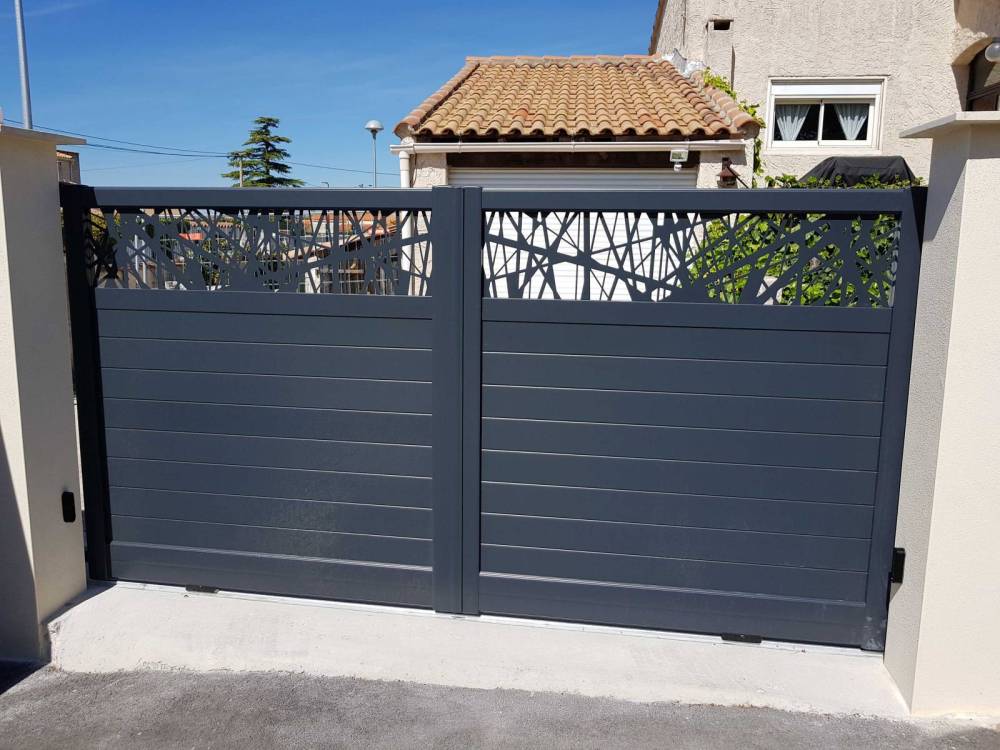Approvisionnement et Installation de Portails Motorisés Sur Mesure en Alumi (8)