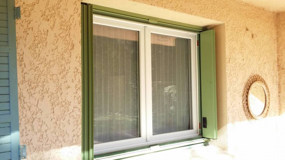 Approvisionnement et Installation de Volets RoulantsBattants Sur Mesure (5)