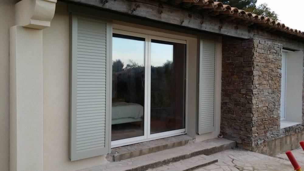 Fourniture et Pose de Fenêtres en PVC Sur Mesure pour Villas à Belcodène (5)
