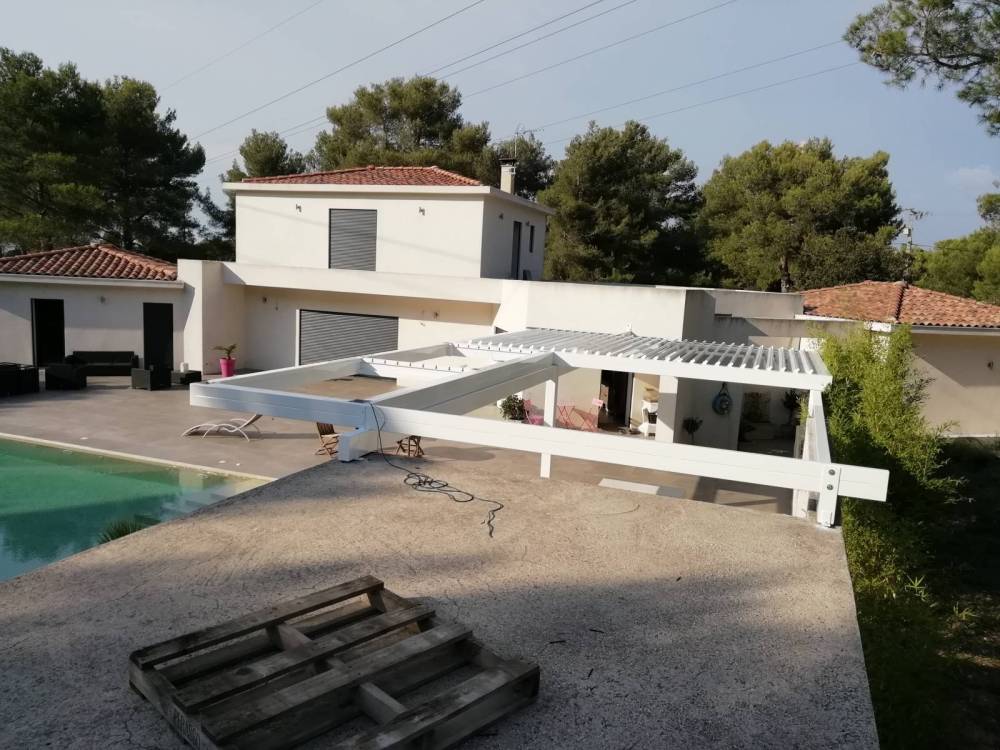 Installation d'une Pergola Bioclimatique chez un Particulier à Cabriès dans les Bouches-du- (5)