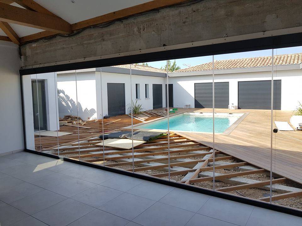 Fourniture et pose de murs de verre pour fermeture de terrasse à Bandol (4)